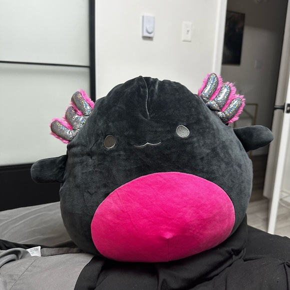 14” Jaelyn Axolotl Hot Pink Belly Squishmallow - Picture 2 of 3